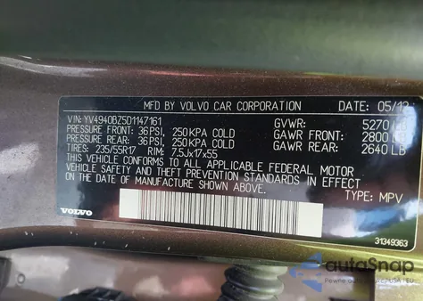 2013 Volvo Xc70 3.2/3.2 Platinum/3.2 Premier/3.2 Premier Plus z USA, uszkodzony, nr VIN YV4940BZ5D1147161